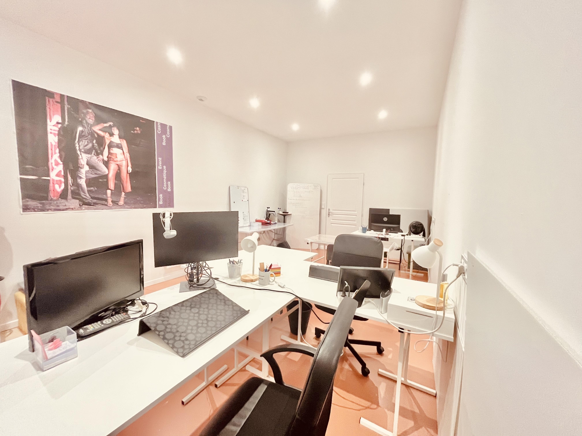 D-CLICK STUDIO