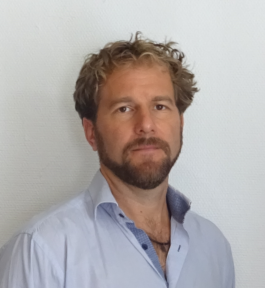 TÖRÖK Csaba (indépendant)